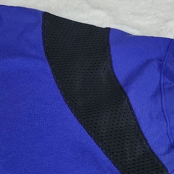 UNDER ARMOUR Tee Shirt - Picture 2 of 6